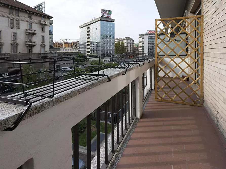 Immagine 4 di Camera in affitto  in Via Andrea Costa1 a Milano