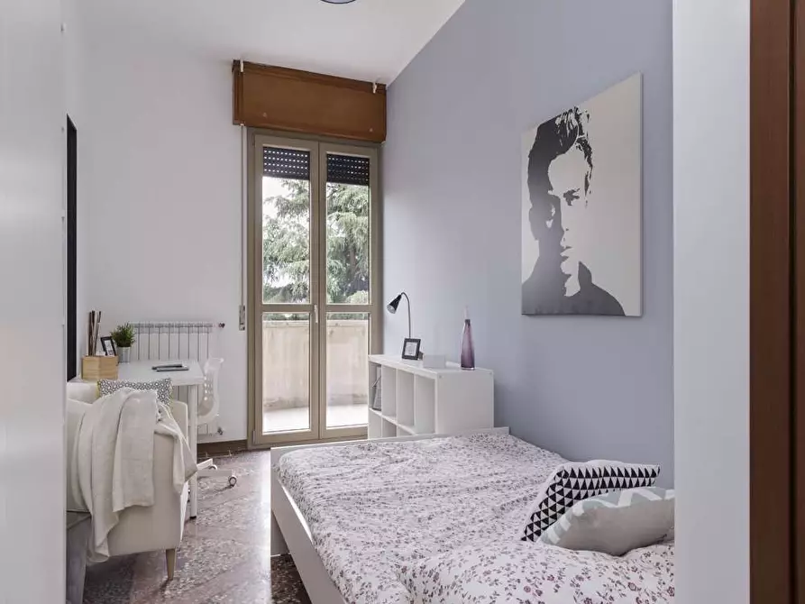 Immagine 2 di Camera in affitto  in Viale Giovanni Vicini20 a Bologna