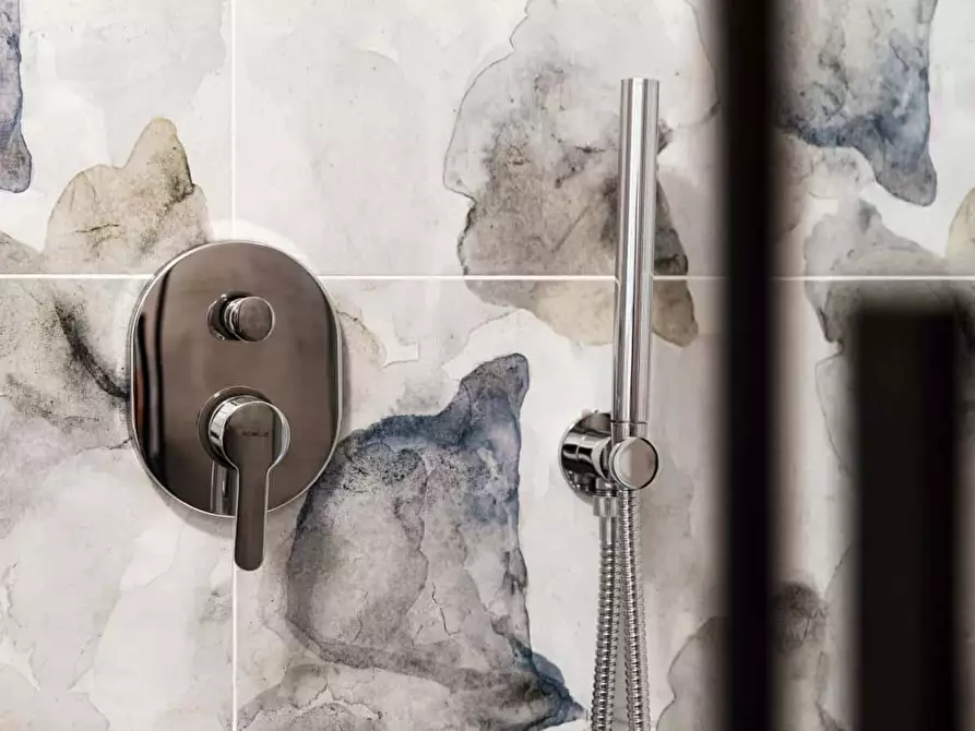 Immagine 23 di Appartamento in affitto  in Via Bellinzona52 a Como