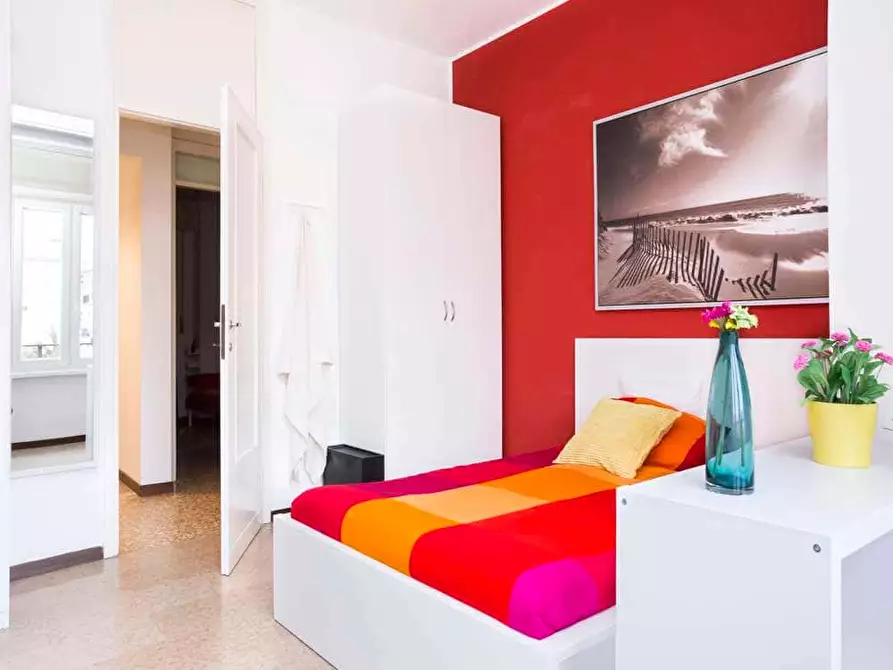 Immagine 4 di Camera in affitto  in Viale Carlo Espinasse12 a Milano