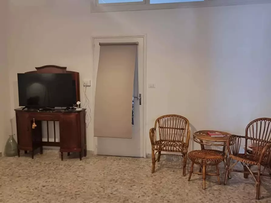 Immagine 6 di Appartamento in affitto  in Via Venturieri43 a Giovinazzo