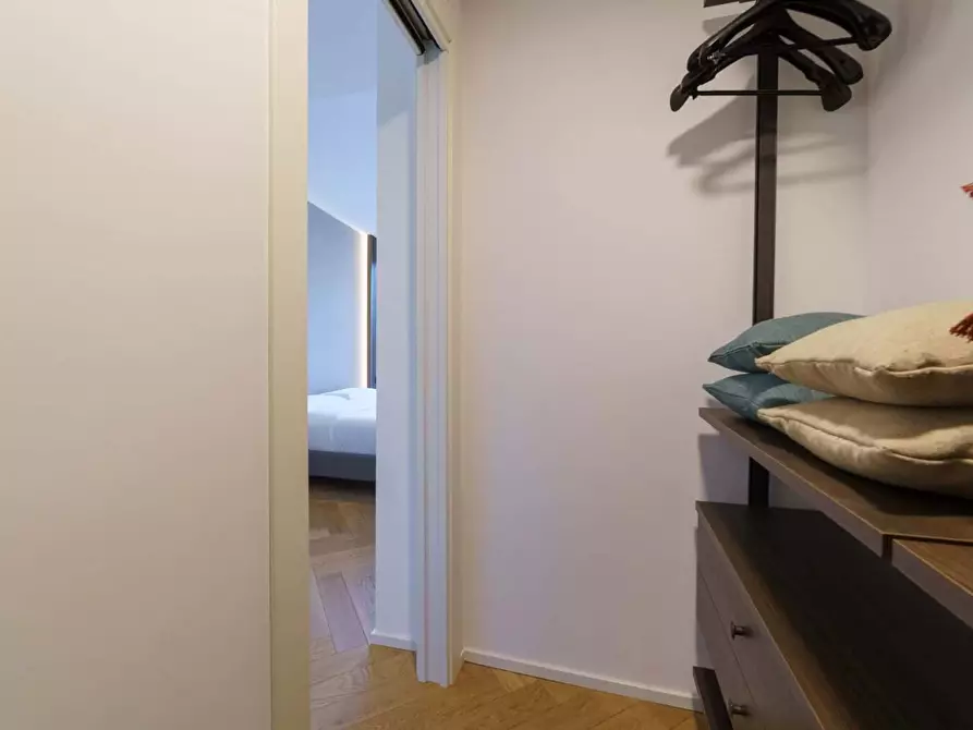 Immagine 5 di Appartamento in affitto  in Viale Francesco Restelli3 a Milano