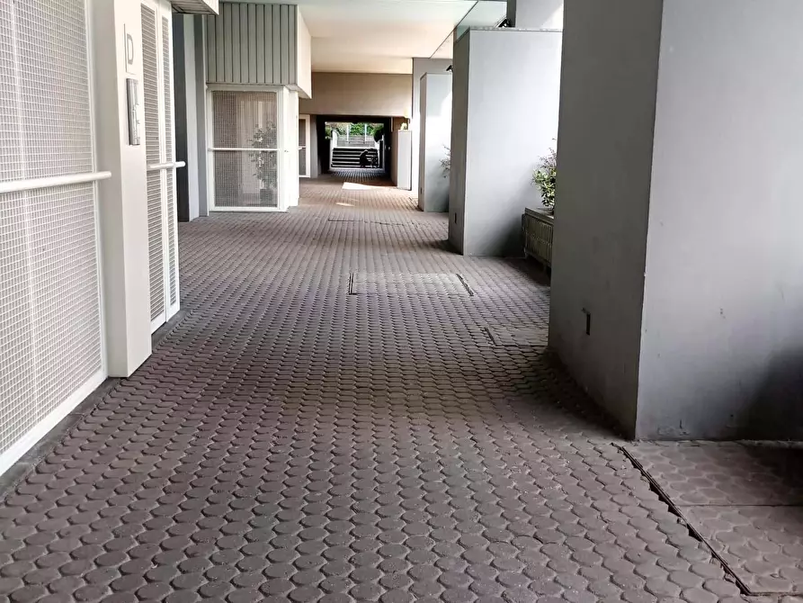 Immagine 5 di Camera in affitto  in Via Fernando Santi5 a Milano