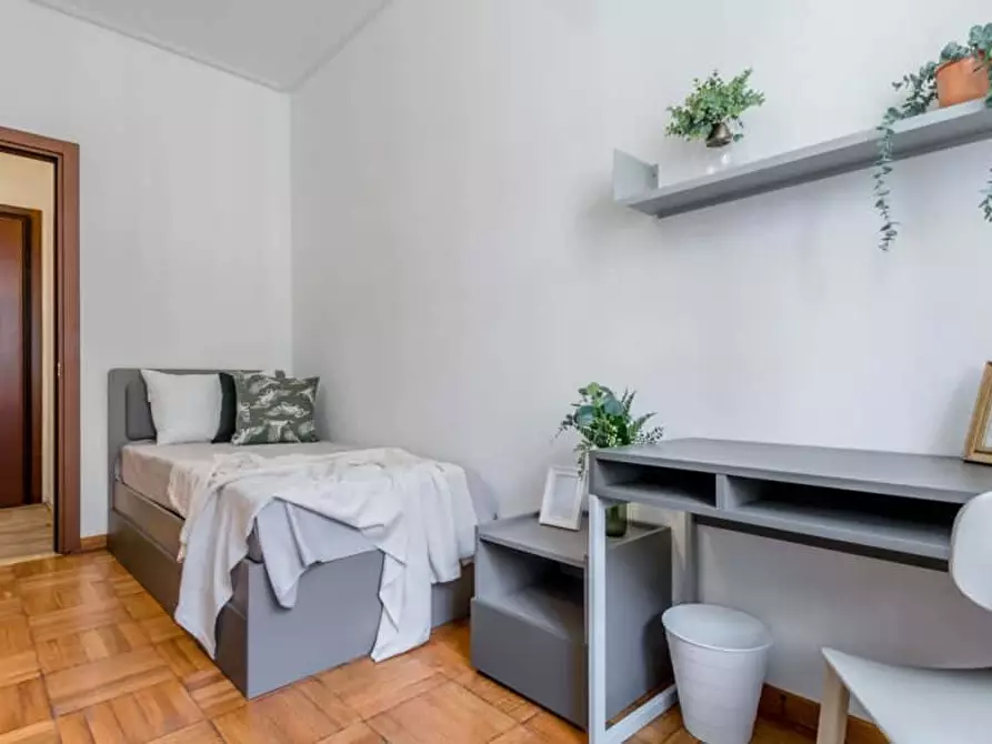 Immagine 4 di Camera in affitto  in Via Renato Fucini14 a Milano