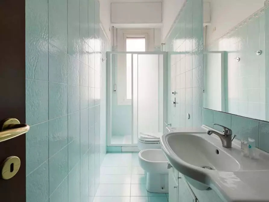 Immagine 6 di Appartamento in affitto  in Viale Gran Sasso a Milano