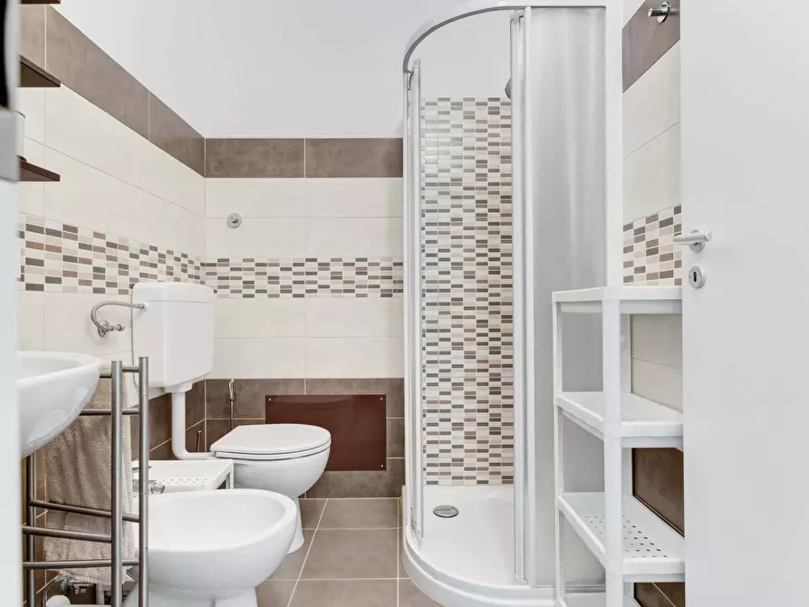 Immagine 8 di Camera in affitto  in Via Stromboli1 a Milano