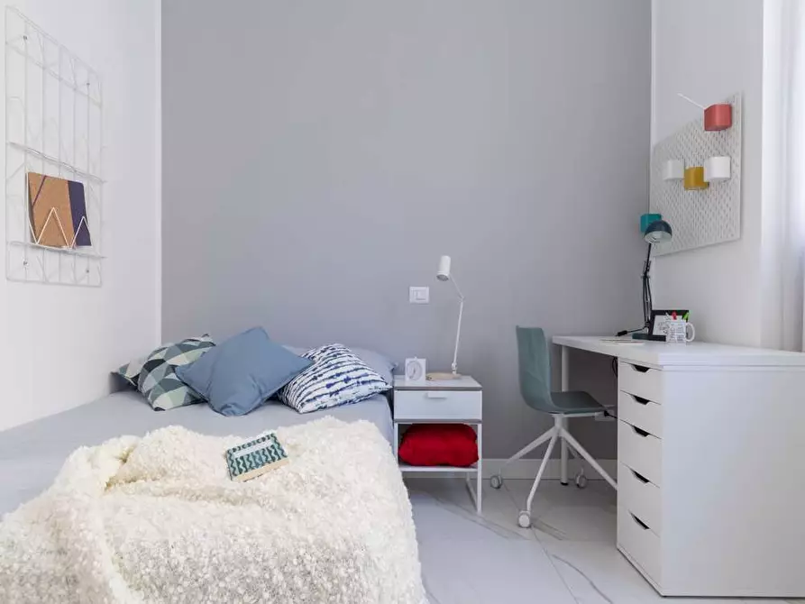 Immagine 2 di Camera in affitto  in Viale Bligny28 a Milano