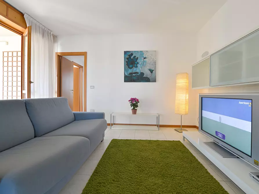 Immagine 3 di Appartamento in affitto  in Via Emilia Levante43 a Bologna