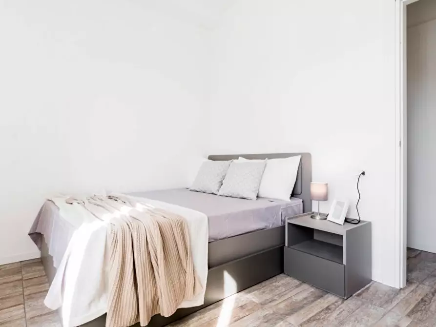 Immagine 2 di Camera in affitto  in Via Riccardo Pitteri23 a Milano