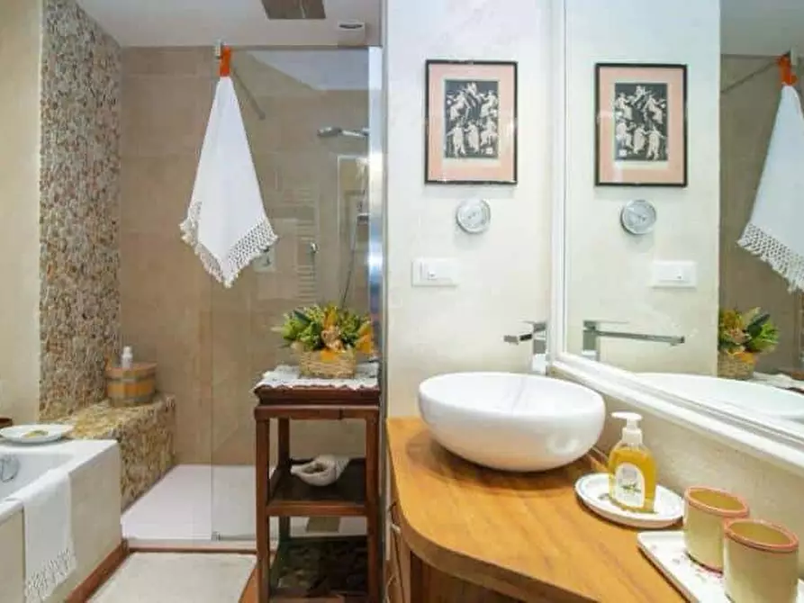 Immagine 15 di Appartamento in affitto  in Viale Venti Settembre46 a Trieste