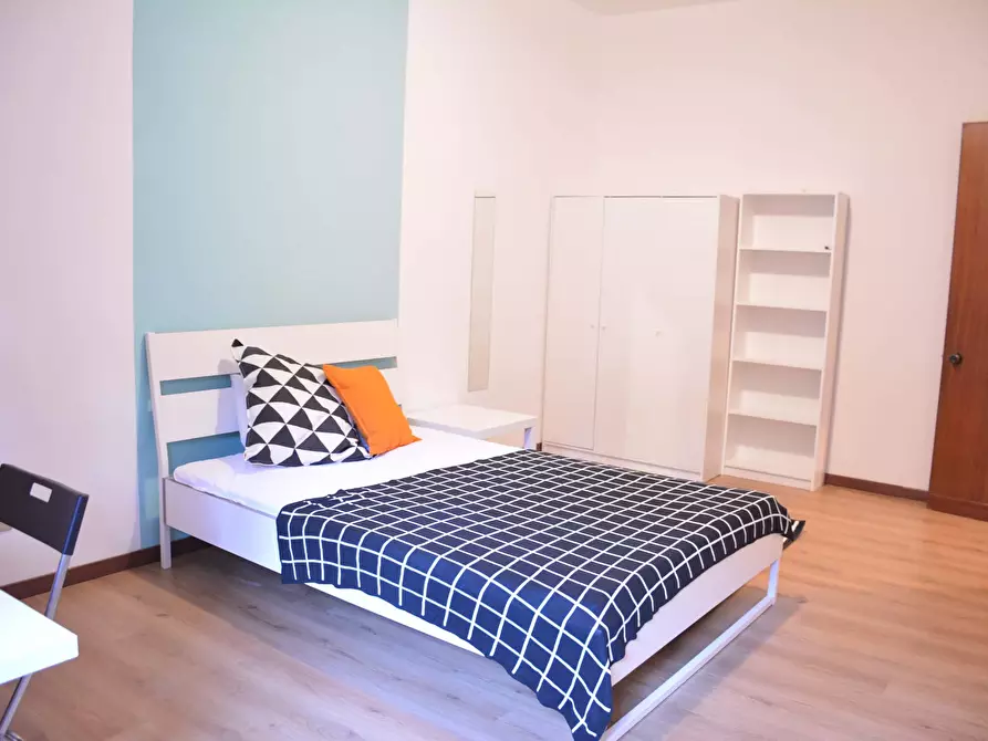 Immagine 1 di Camera in affitto  in Via Tigellio20 a Cagliari