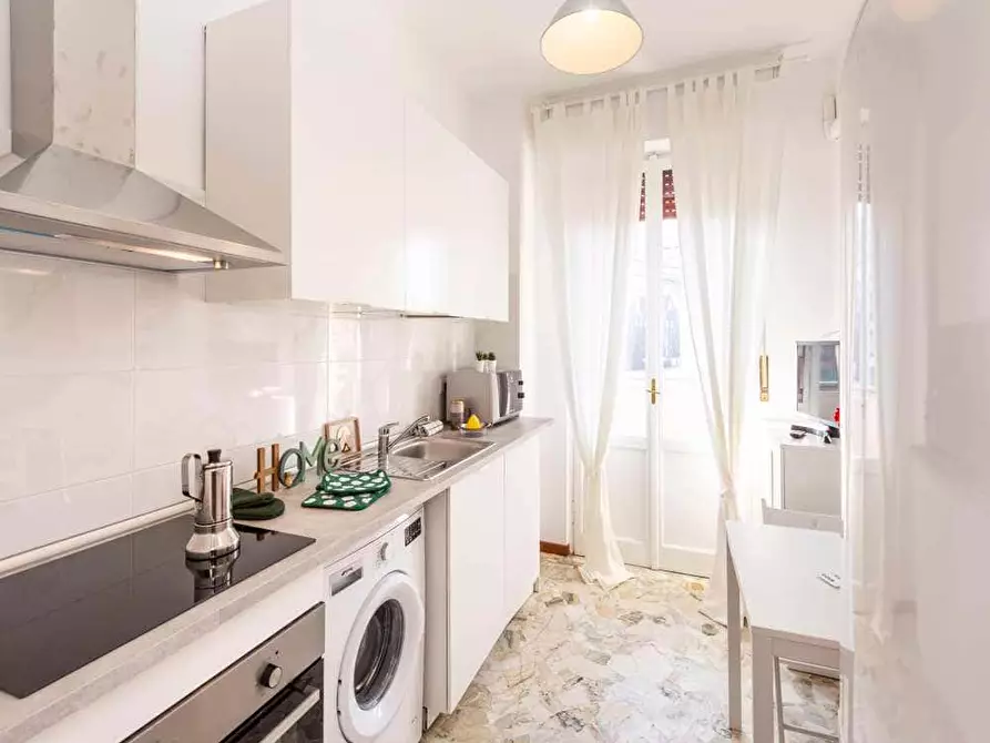 Immagine 21 di Camera in affitto  in Viale Lucania30 a Milano