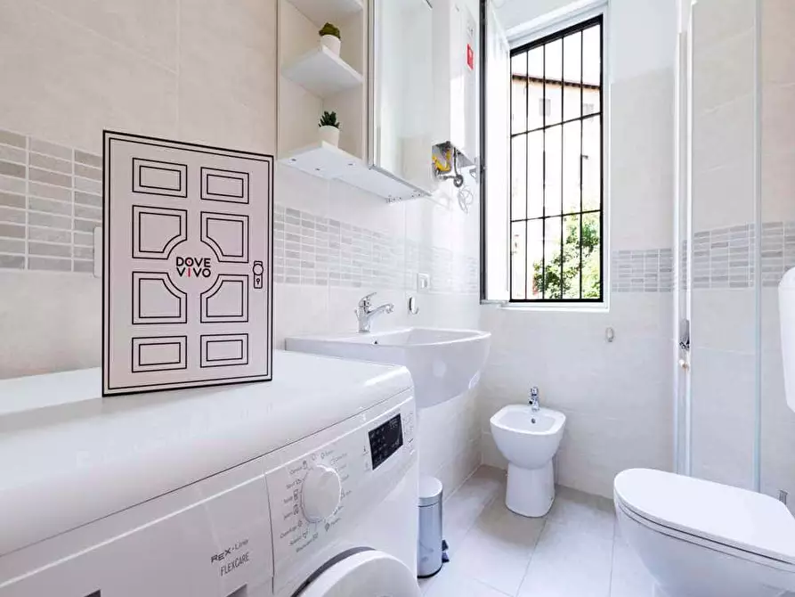 Immagine 21 di Camera in affitto  in Via Pisanello8 a Milano