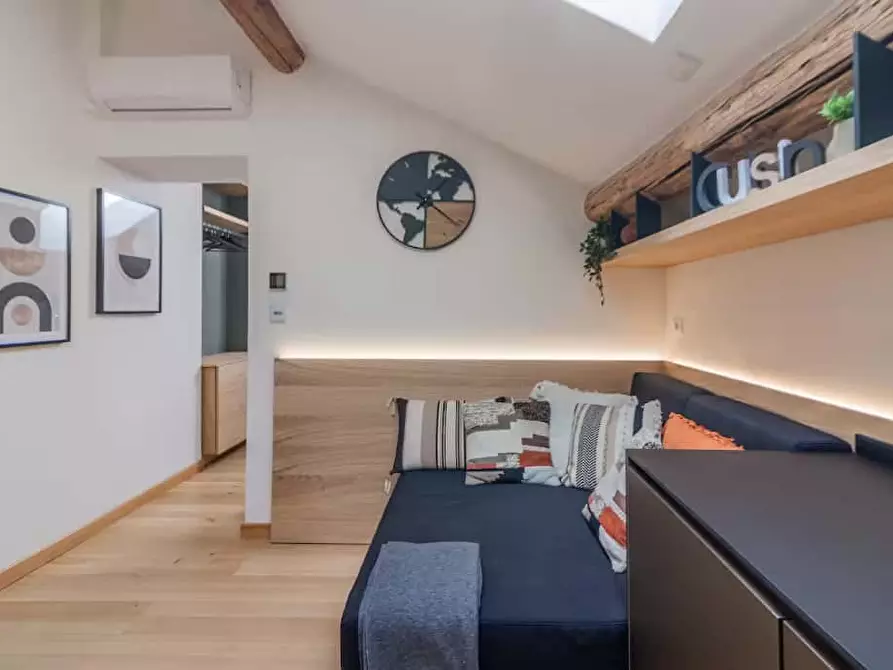Immagine 20 di Appartamento in affitto  in Via Magenta30 a Como