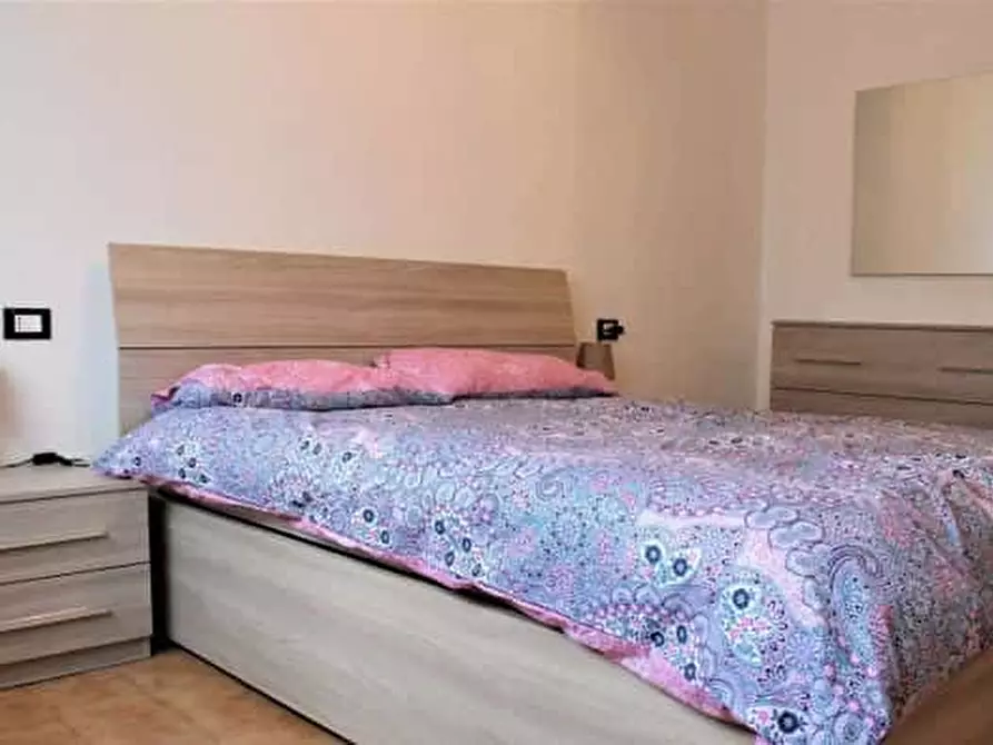 Immagine 9 di Camera in affitto  in Via Cascina dei Prati23 a Milano