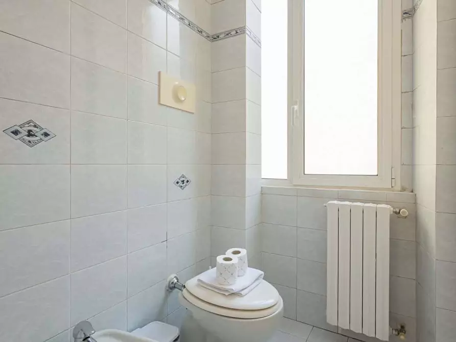 Immagine 20 di Appartamento in affitto  in Viale Premuda17 a Milano