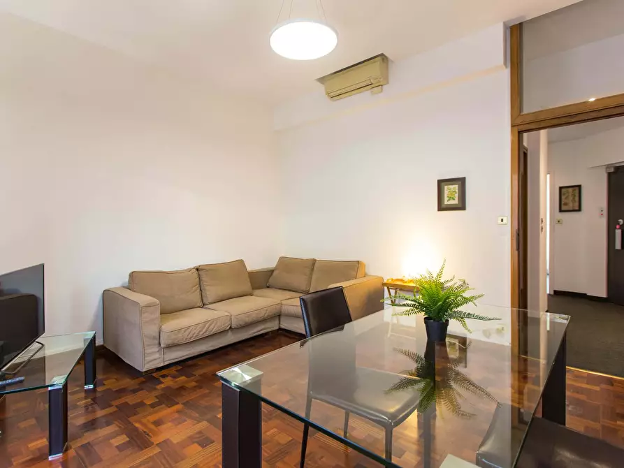 Immagine 3 di Appartamento in affitto  in Via Durini a Milano