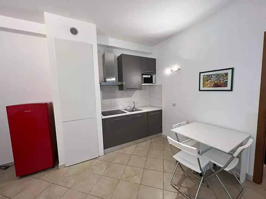 Immagine 3 di Appartamento in affitto  in Via Lorenteggio29 a Milano