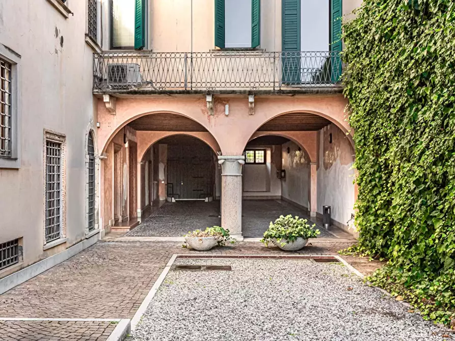 Immagine 21 di Appartamento in affitto  in Rigaste San Zeno25 a Verona