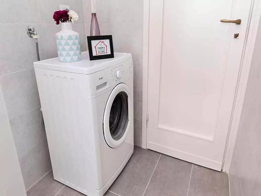 Immagine 26 di Camera in affitto  in Via Cosseria1 a Milano