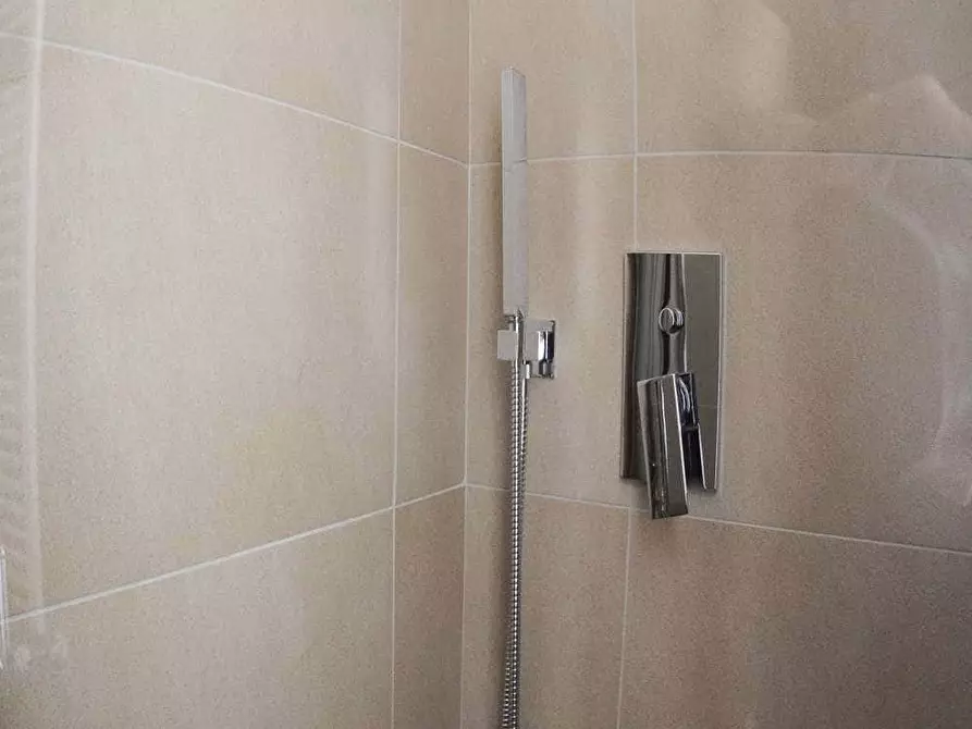 Immagine 9 di Camera in affitto  in Viale Brianza12/A a Milano