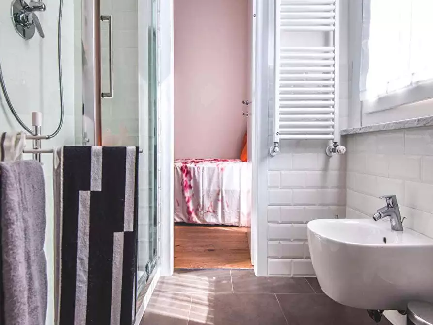 Immagine 18 di Camera in affitto  in Via Spalato2 a Milano