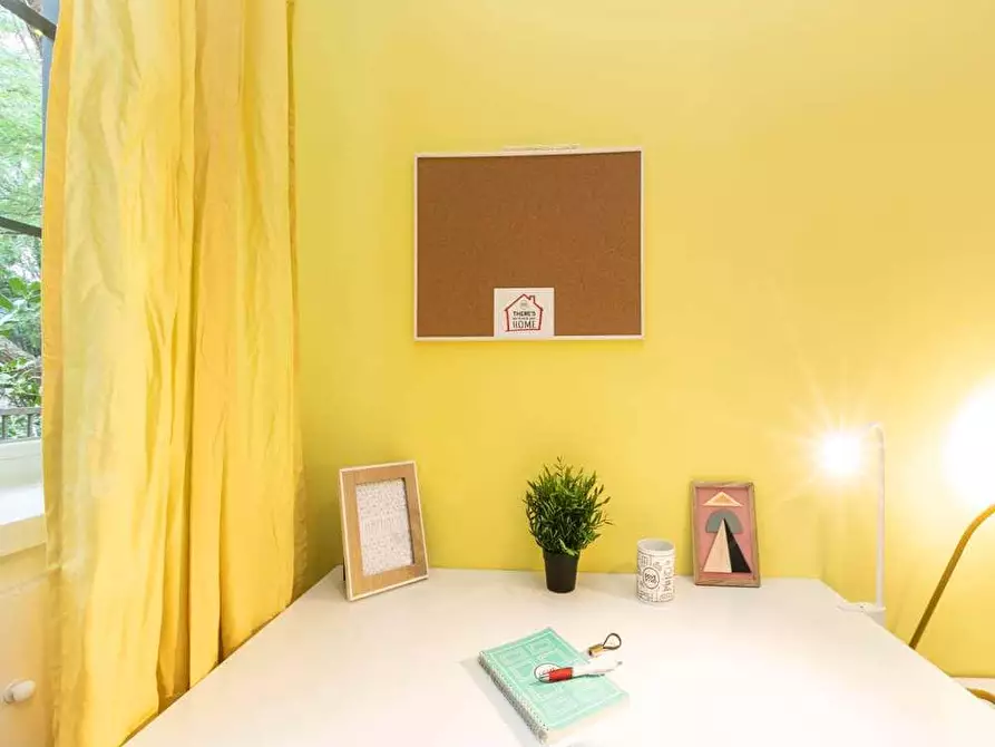 Immagine 1 di Camera in affitto  in Corso San Gottardo40 a Milano