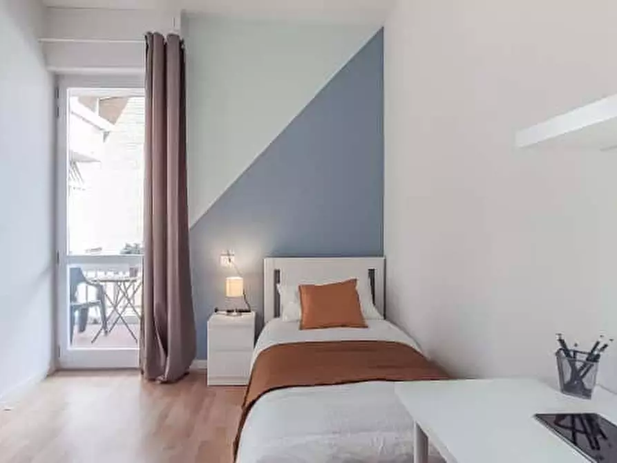 Immagine 4 di Camera in affitto  in Viale Luigi Ridolfi21 a Forli'