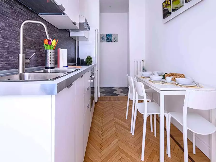 Immagine 10 di Camera in affitto  in Via Spalato2 a Milano