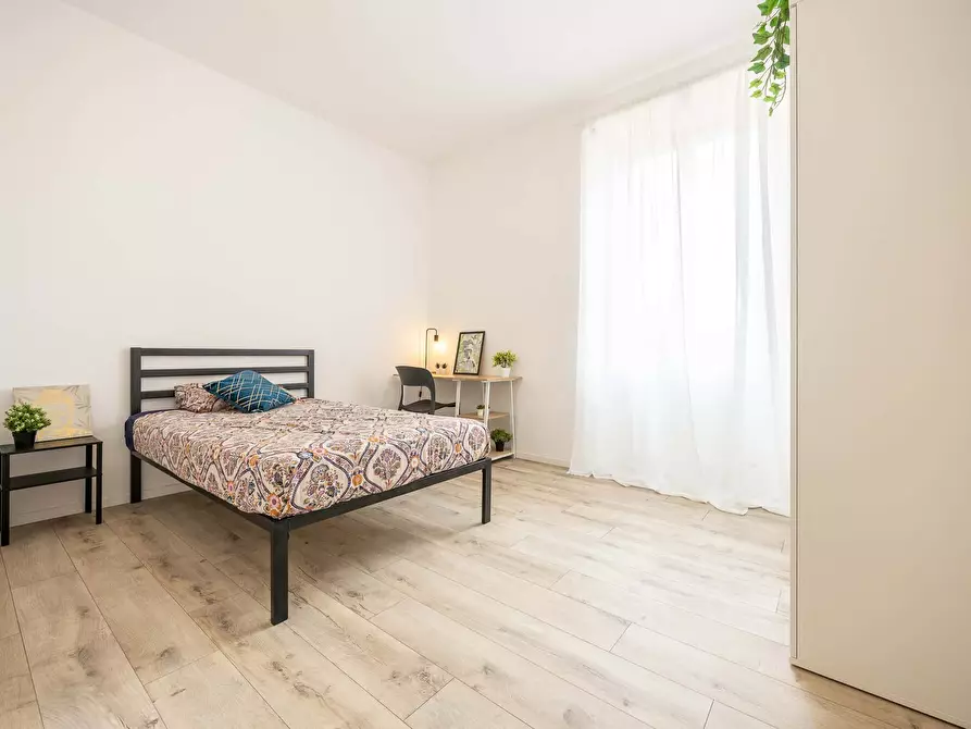Immagine 1 di Camera in affitto  in Via Don Bosco27 a Milano
