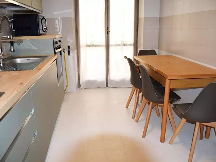 Immagine 7 di Camera in affitto  in Via Canzone del Piave51 a Roma