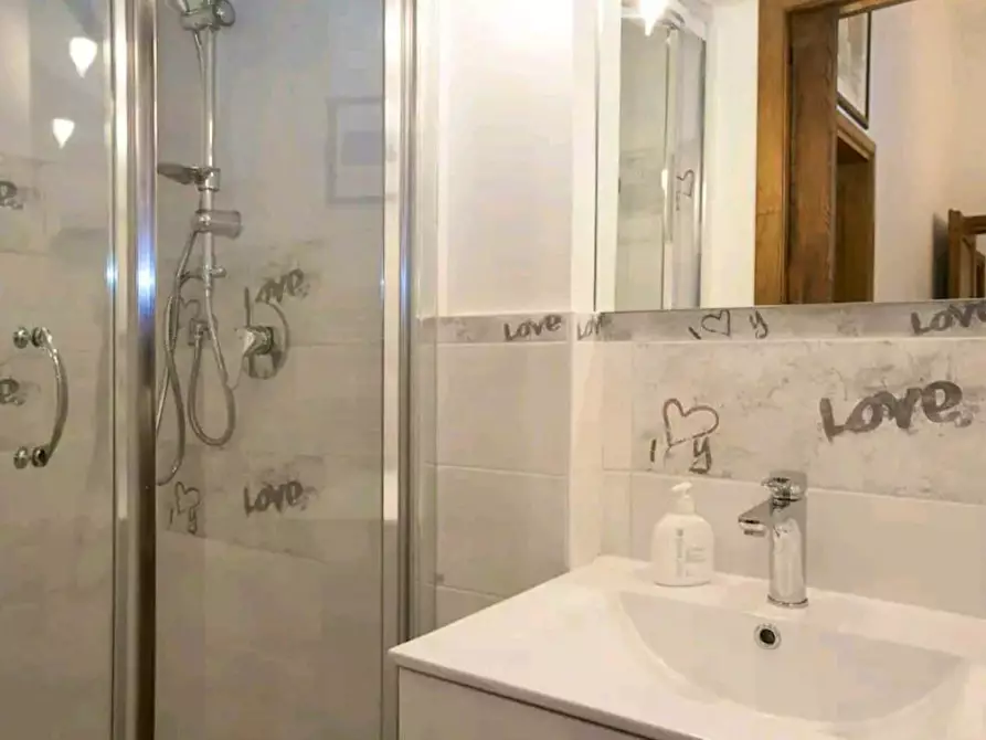 Immagine 32 di Appartamento in affitto  in Via Faenza a Firenze