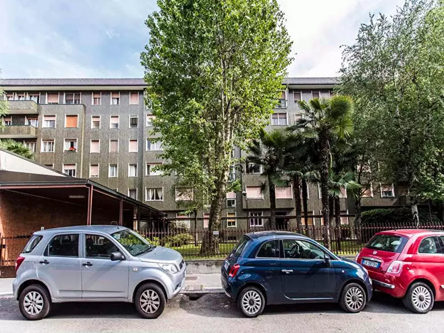 Immagine 33 di Camera in affitto  in Via Raffaello Bertieri1 a Milano