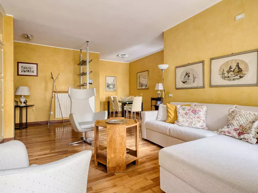 Immagine 1 di Appartamento in affitto  in Via Scaldasole6 a Milano