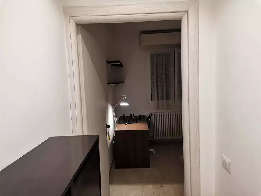 Immagine 2 di Camera in affitto  in Via Alessandro Litta Modignani113 a Milano