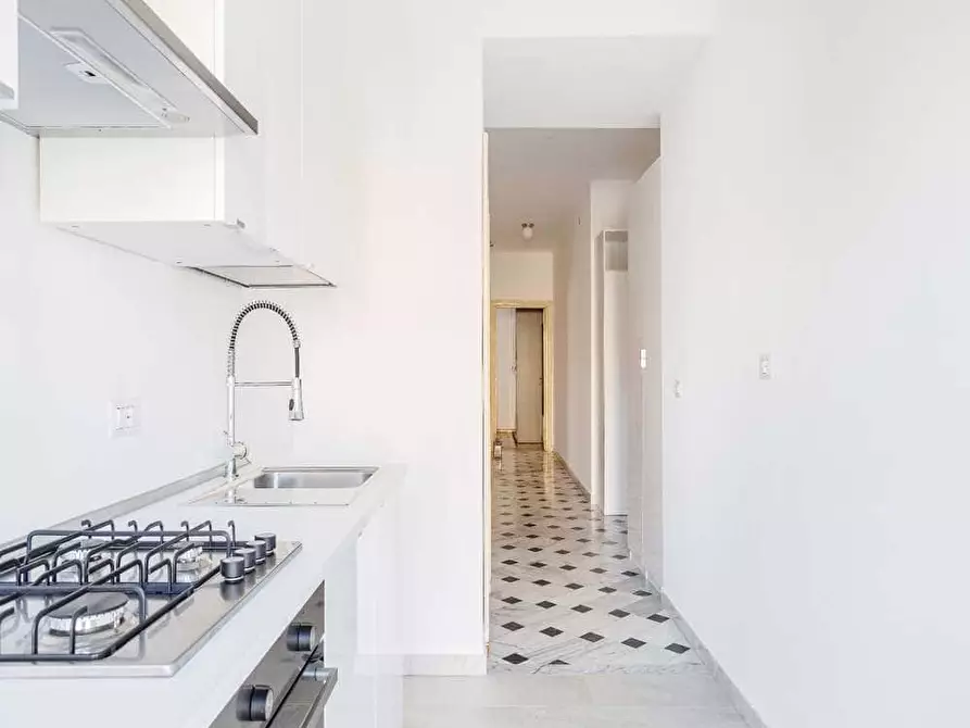 Immagine 7 di Camera in affitto  in Viale Tunisia13 a Milano