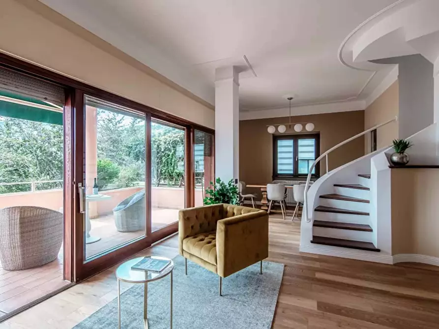 Immagine 13 di Appartamento in affitto  in Via Bellinzona55 a Como