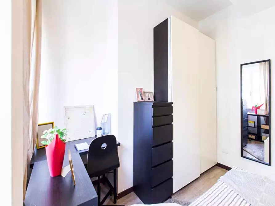 Immagine 5 di Camera in affitto  in Via Moncalvo29 a Milano