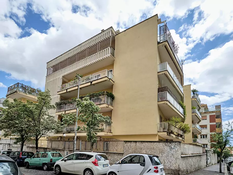 Immagine 26 di Camera in affitto  in Via Attilio Friggeri35 a Roma
