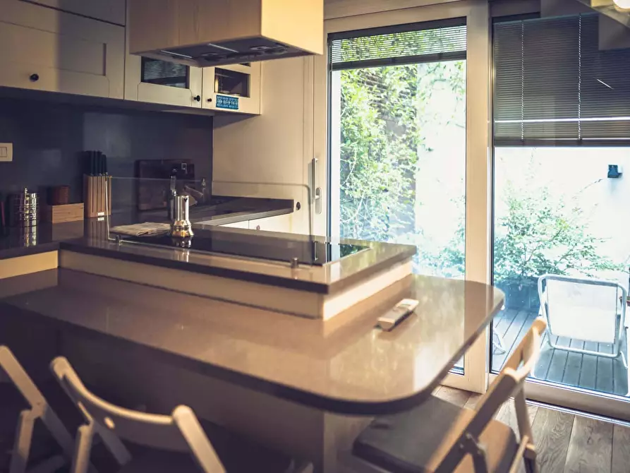 Immagine 25 di Appartamento in affitto  in Viale Piave11 a Milano