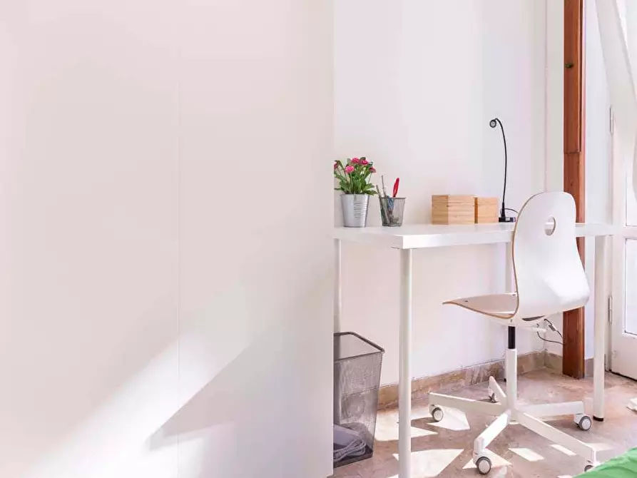 Immagine 1 di Camera in affitto  in Via Don Carlo Gnocchi7 a Milano