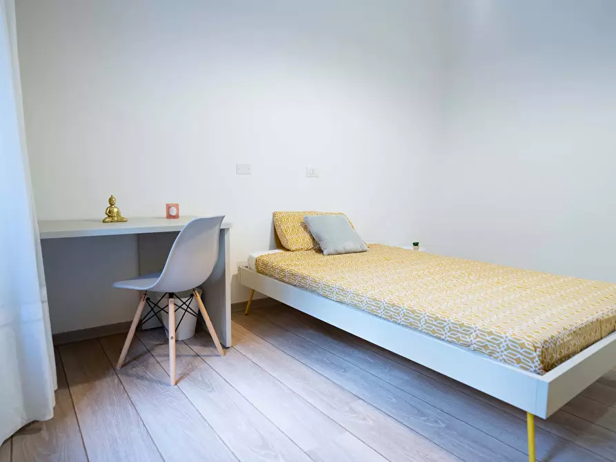 Immagine 3 di Camera in affitto  in Viale Caterina da Forlì50 a Milano