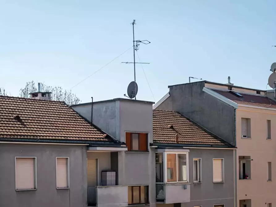 Immagine 8 di Appartamento in affitto  in Via Cadibona16 a Milano