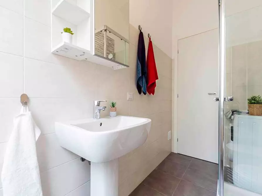 Immagine 8 di Camera in affitto  in Via Amatore Sciesa7 a Milano