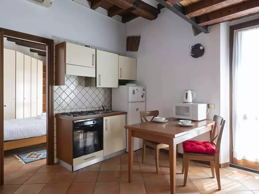 Immagine 3 di Appartamento in affitto  in Via Lodovico Muratori10 a Milano