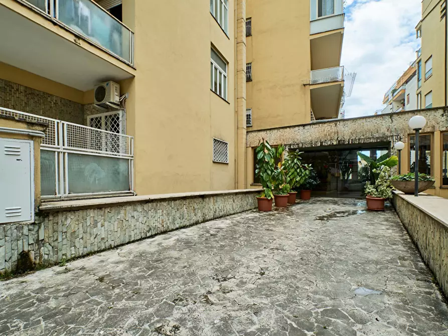 Immagine 33 di Camera in affitto  in Via Attilio Friggeri35 a Roma