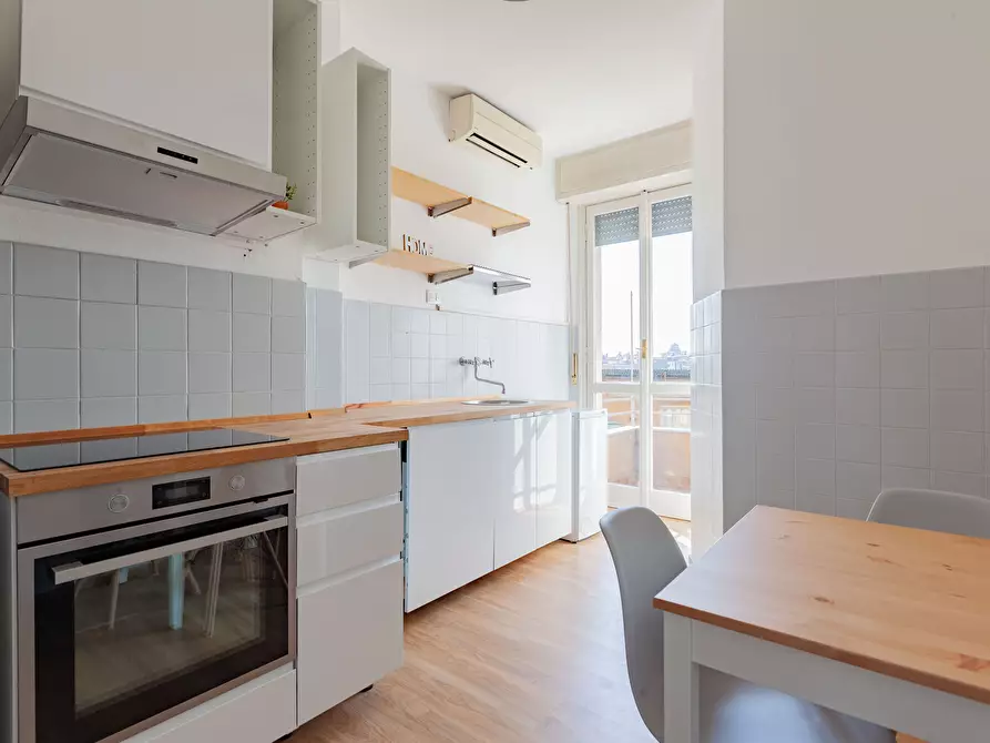 Immagine 5 di Camera in affitto  in Via Michelangelo Buonarroti15 a Milano