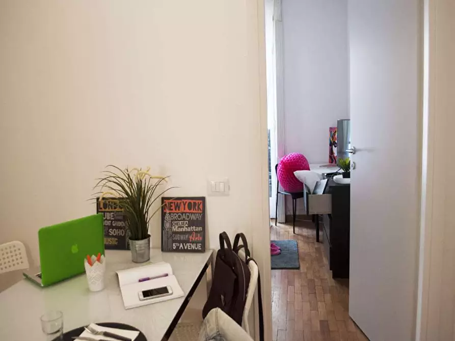 Immagine 76 di Camera in affitto  in Viale Tunisia13 a Milano
