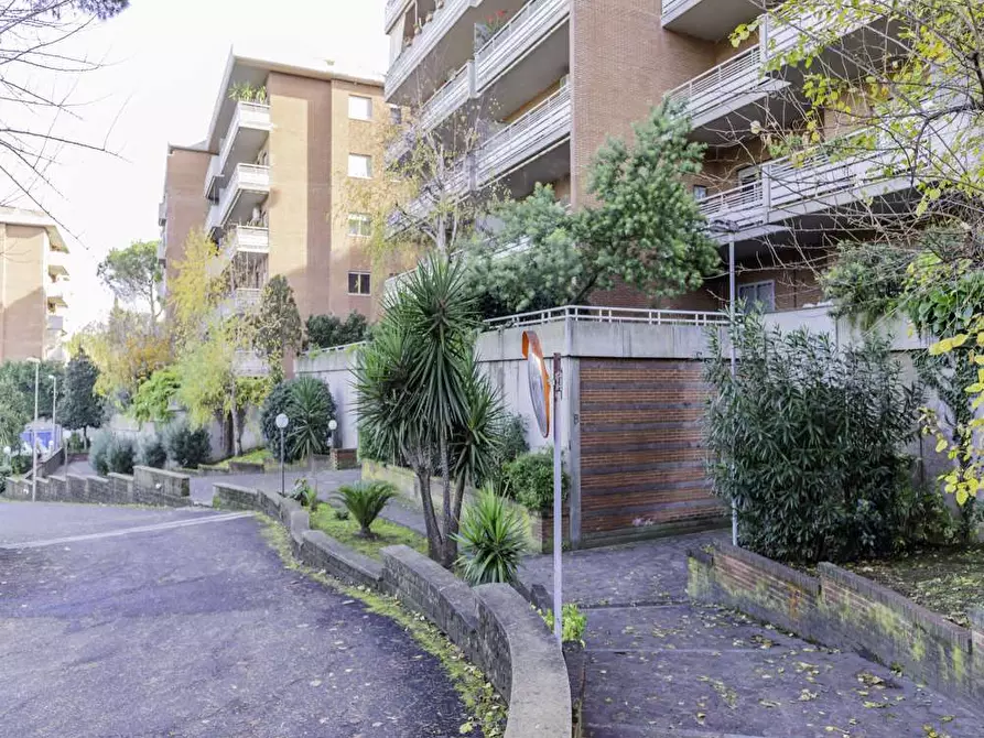 Immagine 12 di Camera in affitto  in Via Fiume delle Perle146 a Roma