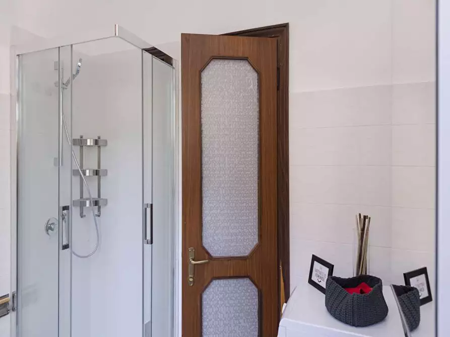 Immagine 18 di Camera in affitto  in Viale Giovanni Vicini20 a Bologna